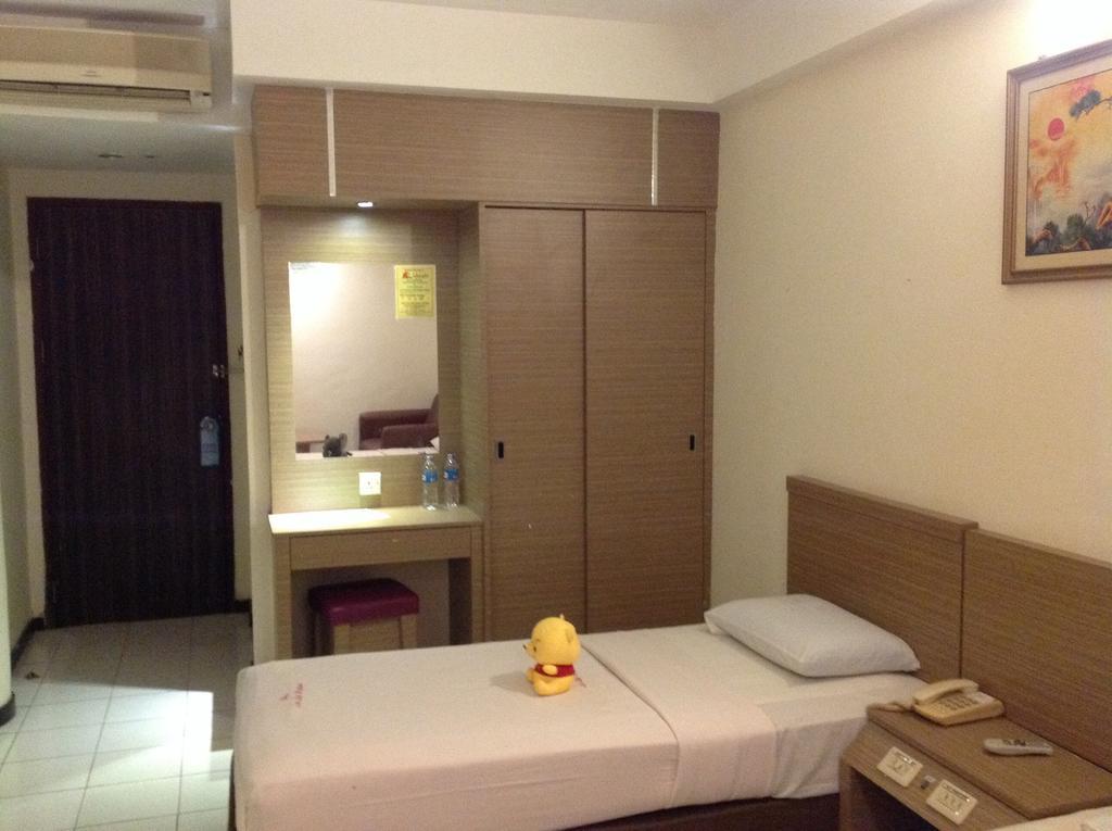 Lai Lai Mutiara Hotel Batam Екстер'єр фото