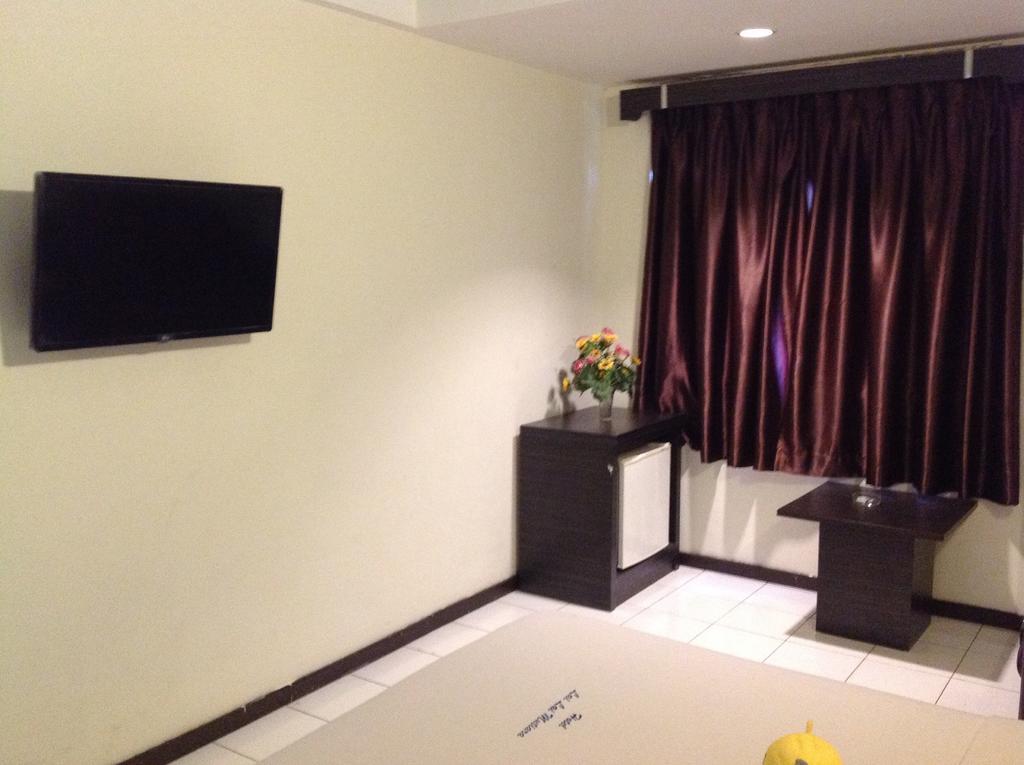 Lai Lai Mutiara Hotel Batam Екстер'єр фото