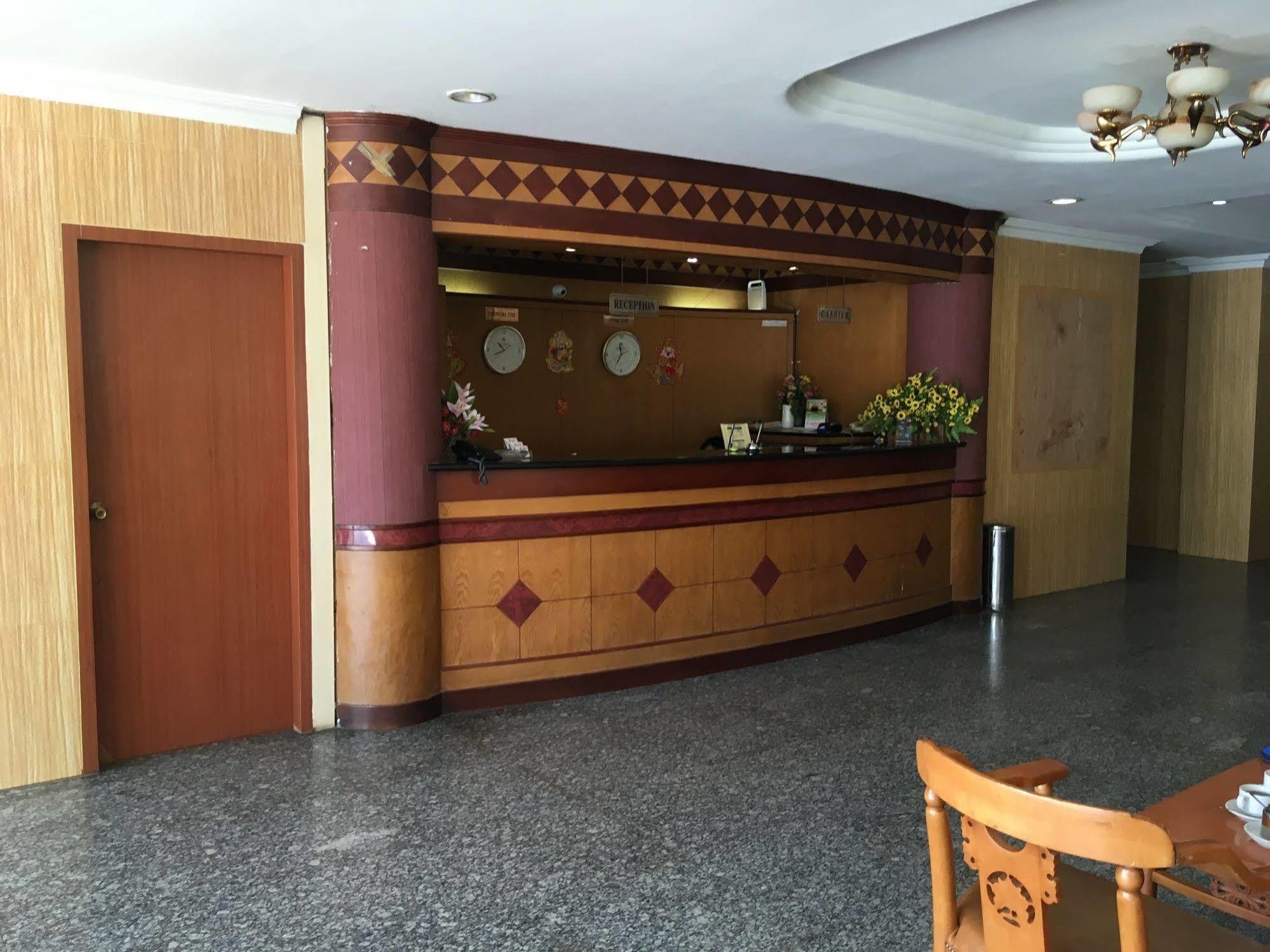 Lai Lai Mutiara Hotel Batam Екстер'єр фото